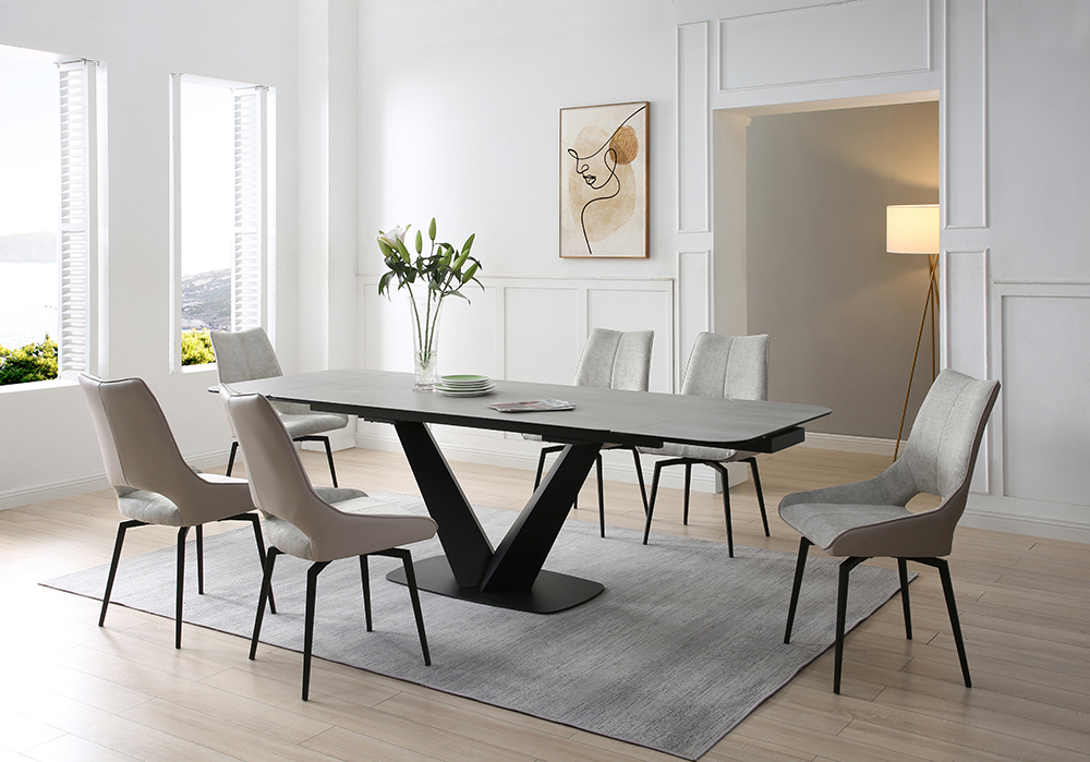 Brands Garcia Sabate REPLAY 9189 Table with 1239 swivel beige chairs
