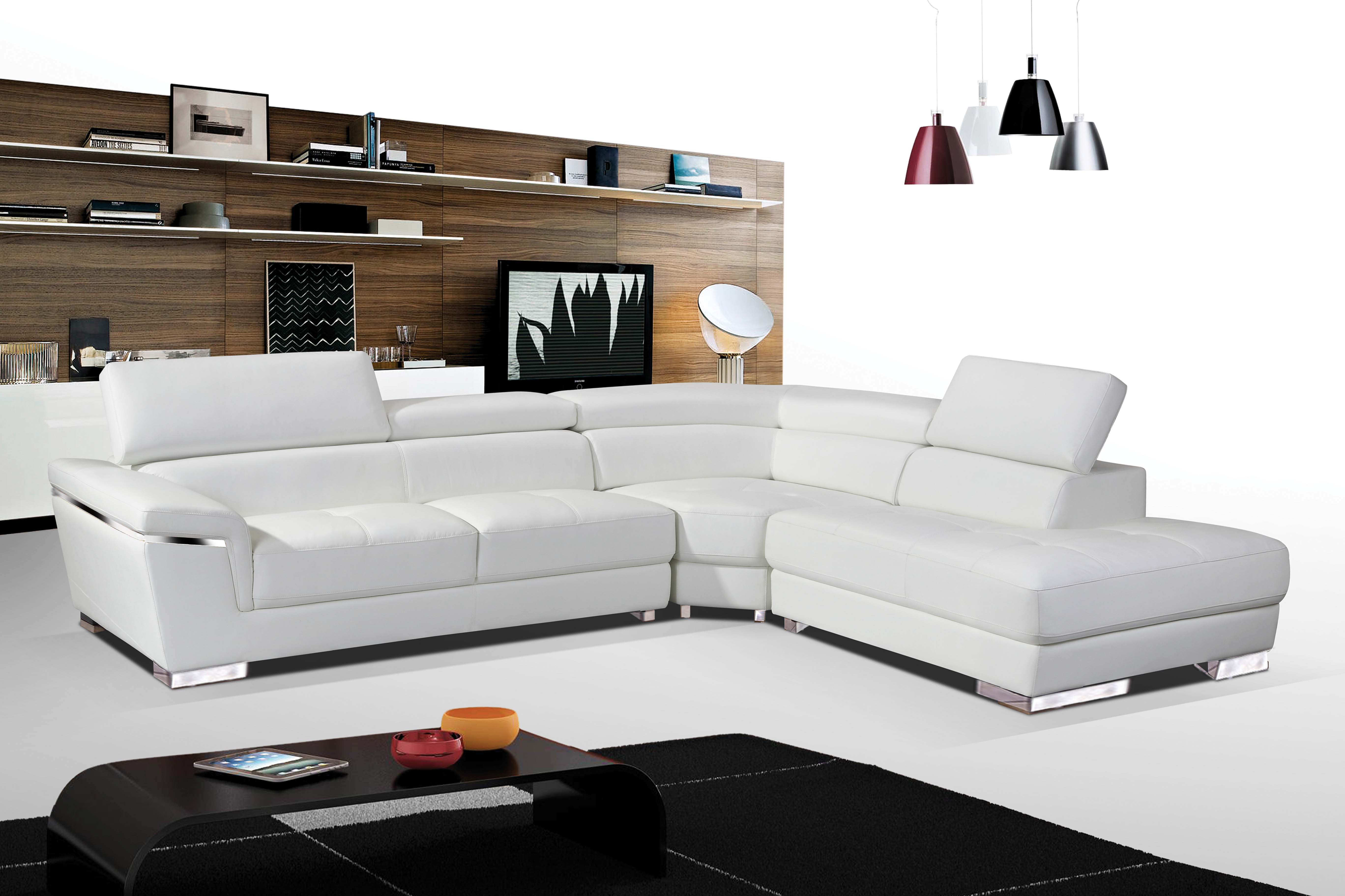 Brands Franco Gold 2383 Sectional